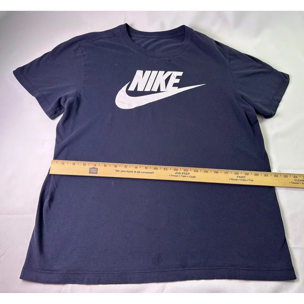 Nike Sportswear Swoosh Graphic T-Shirt Navy Blue Essential Athletic Gym Mens‎ XL